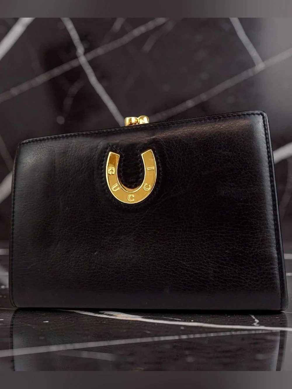 GUCCI Horseshoe Kisslock Leather Bifold Wallet 🤩❤️‍🔥 - Picture 2 of 14